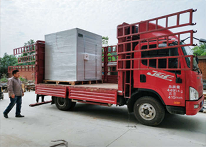 湖南某生物科技公司采購(gòu)304雙吹感應(yīng)互鎖風(fēng)淋室