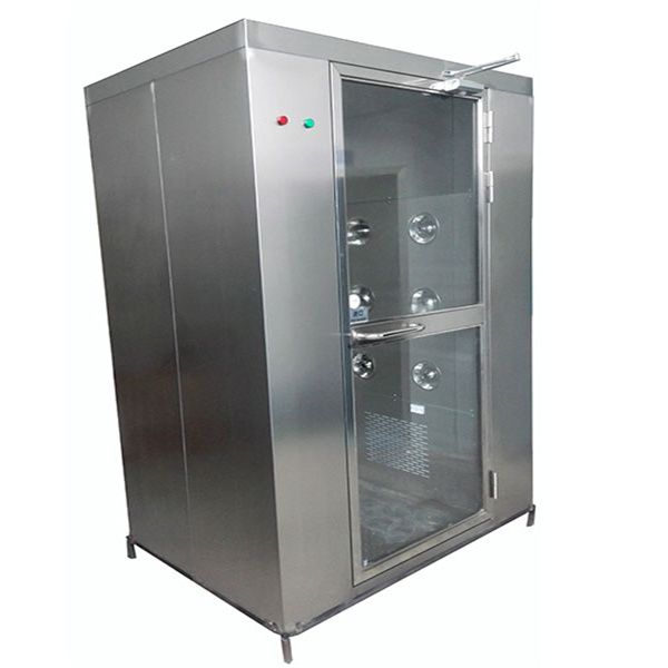 發(fā)往咸寧食品廠風淋室裝車發(fā)貨成功